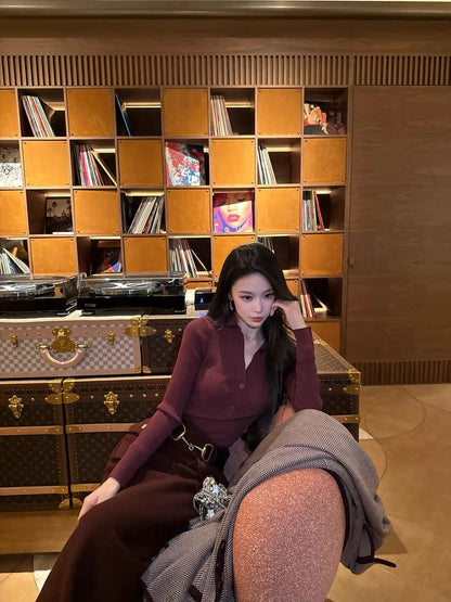 26Jan. 法式老錢 細膩polo排扣針織長袖上衣 紅