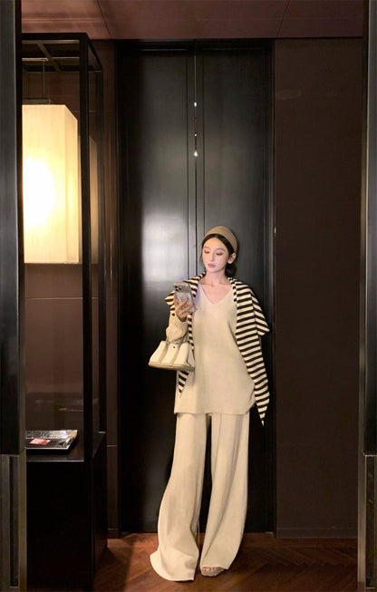 26Feb. 酷港女慵懶寬鬆披肩上衣三件套 杏/黑灰