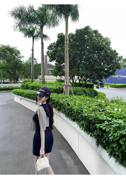 25Oct. 網球少女彈力連帽包臀裙 配披肩