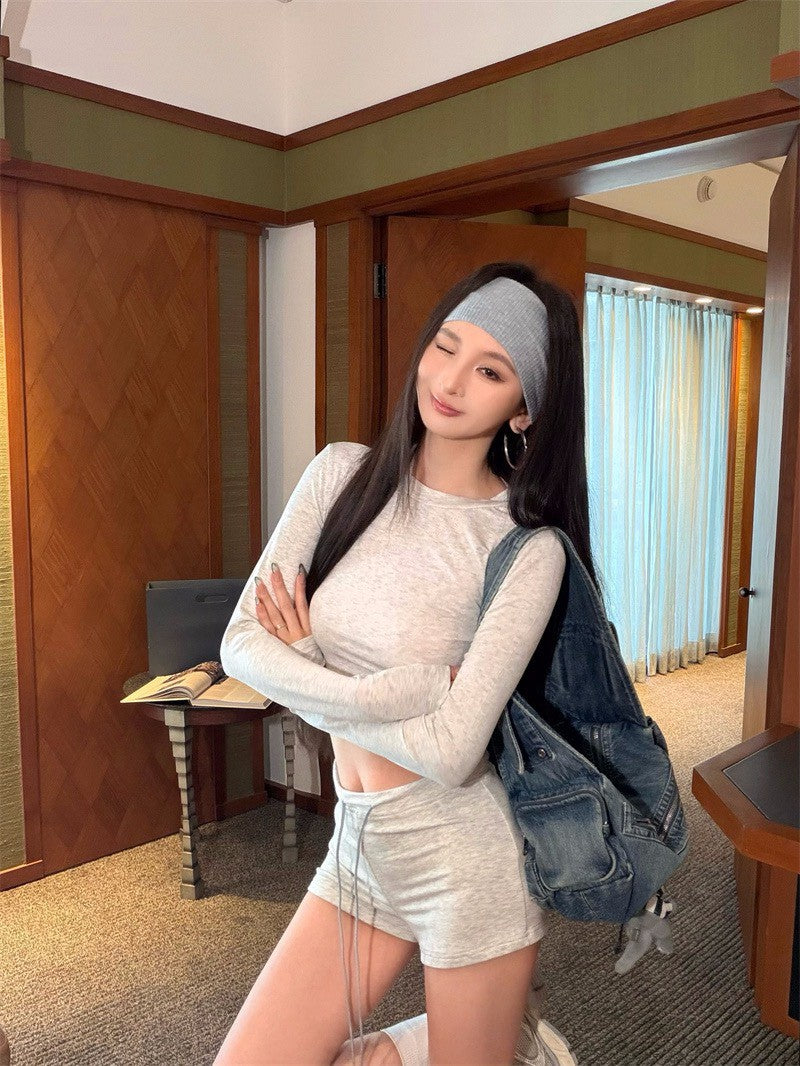 26Apr. 白女休閒套裝 純色顯瘦短褲套裝 花灰