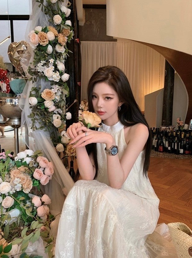 Aug. 跌入夢境 仙女緹花圓領掛脖連身裙