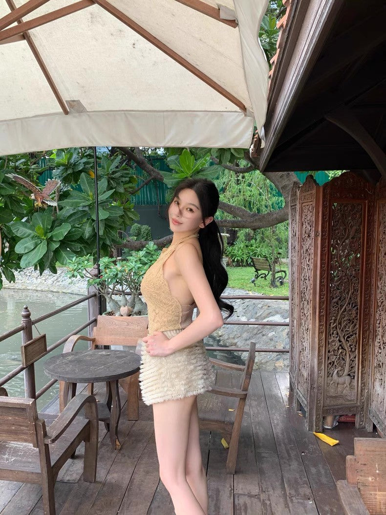 May. 氣質美女 夏日浮雕蕾絲花背心 卡其/白