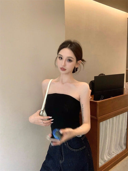 Jun. 古典攻略 魚骨曲線修身抹胸 黑 遮胯寬顯瘦高腰牛仔褲