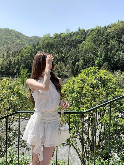 Jun. 潔白玉蘭 削肩掛脖收腰小白花連身裙