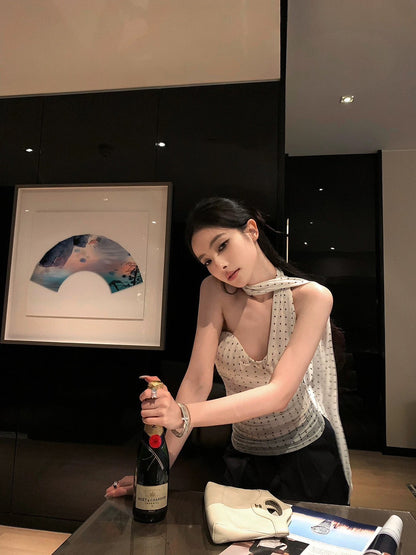 25Aug. 疊影織夢帶胸墊繞頸波點背心 白