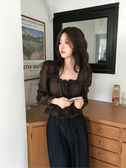 26May. 溫柔木耳邊泡泡繫帶襯衫 咖