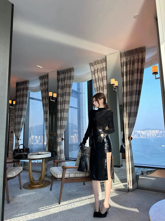 26Apr. 人均美腿! 小巴金釦兩片式漆面皮裙 白/黑