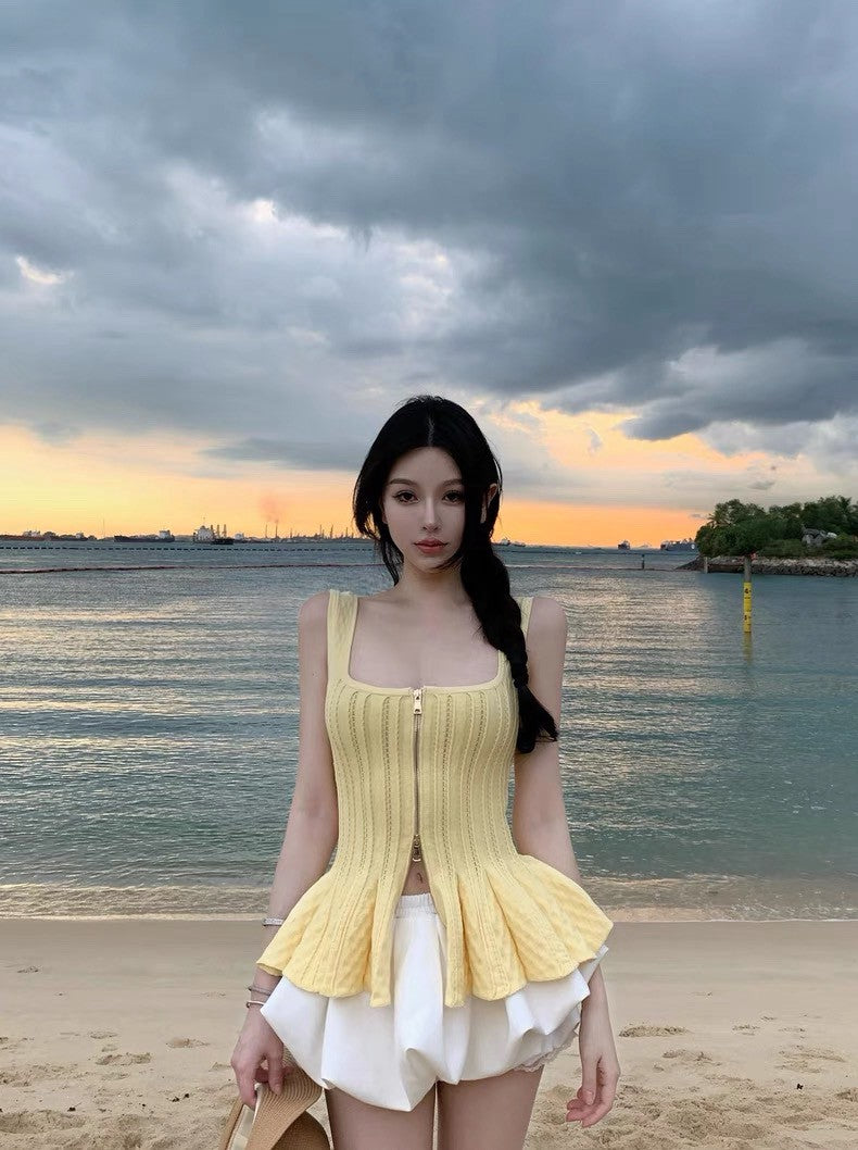 Jun. 休閒芭蕾 方領顯瘦收腰花瓣針織背心 黃