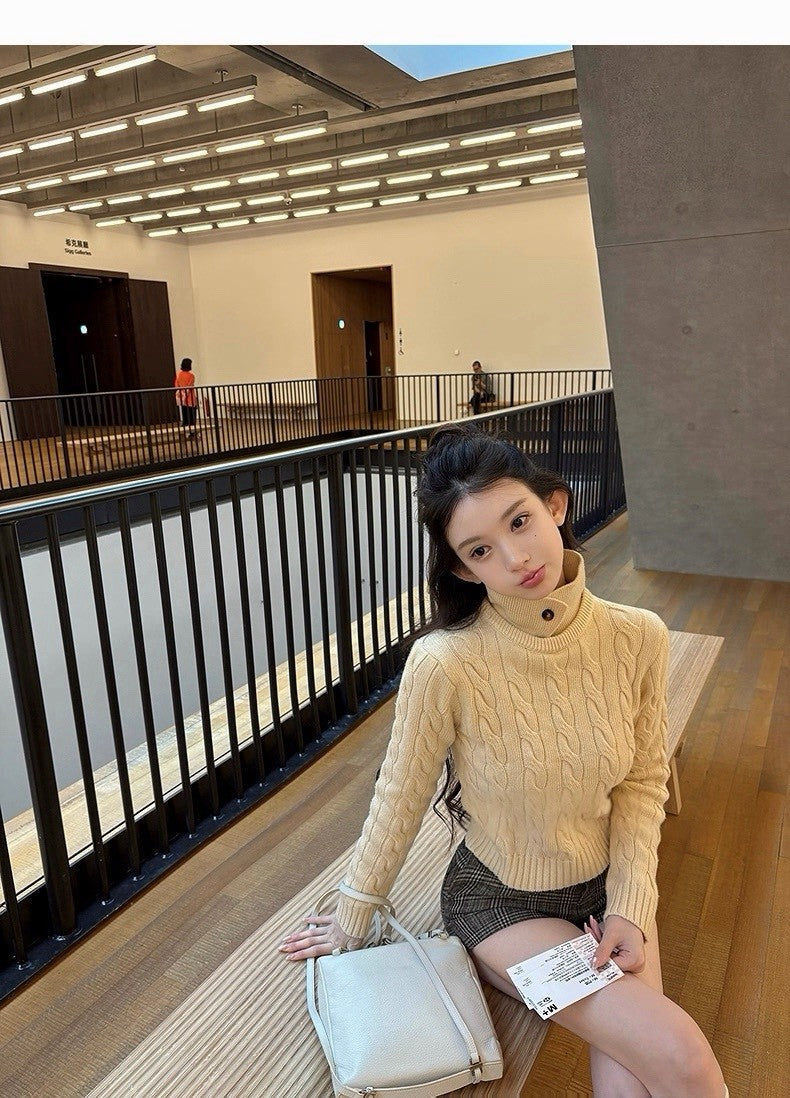 25Dec. 高智小圓33綿羊混毛翻/立領兩穿針織 淺卡其