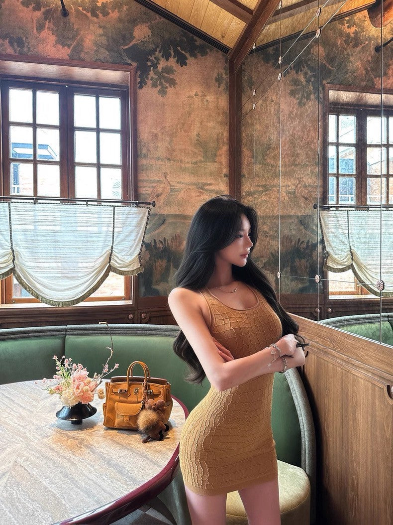 25Aug. 高級貴婦仿鱷魚皮紋工字背心/連身裙 咖