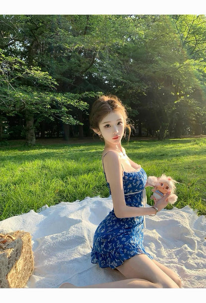 26Jul. 海島浪漫 小白碎花收腰短洋裝