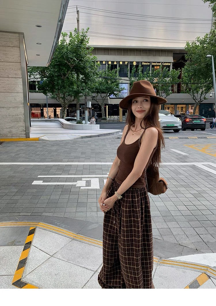 25Aug. 美式慵懶U領肯豆背心 咖