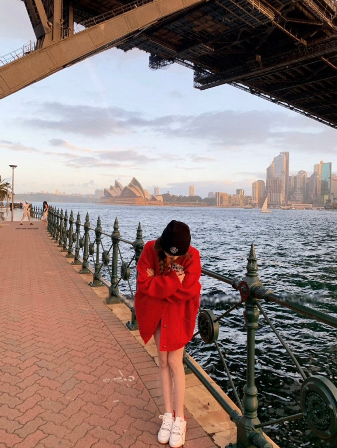 Mar. 日落海港 率性十字logo印花針織外套 紅/黑