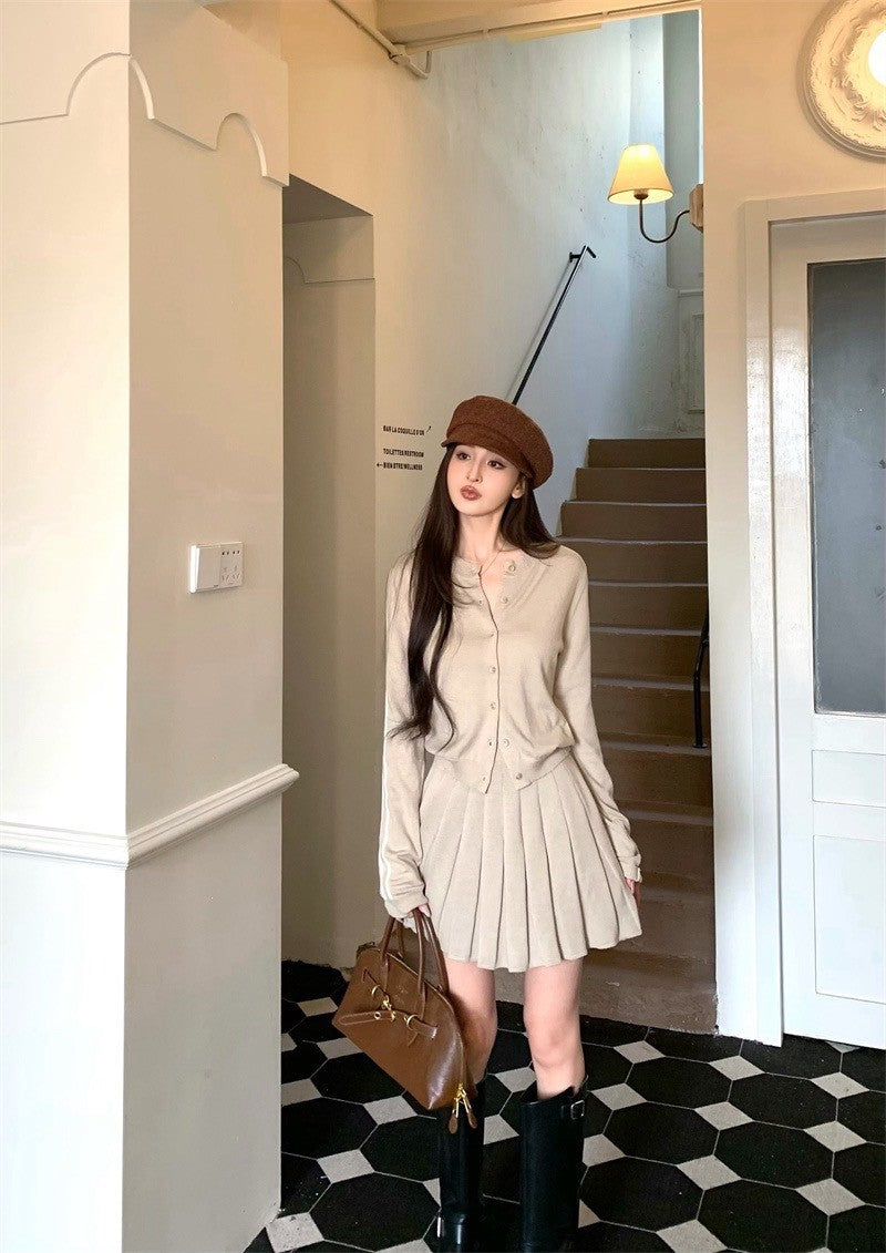 Mar. 韓系學院 雙槓圓領針織開衫 百褶半身裙 杏