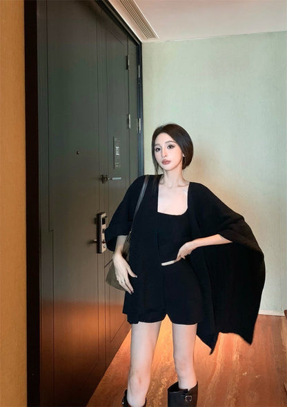 Feb. 溜灣套裝 氣質披肩背心短褲針織三件套 黑