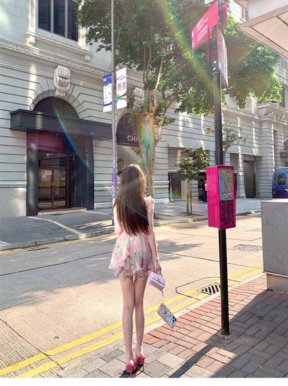 May. 花野仙子 法式收腰荷葉V領背心碎花裙