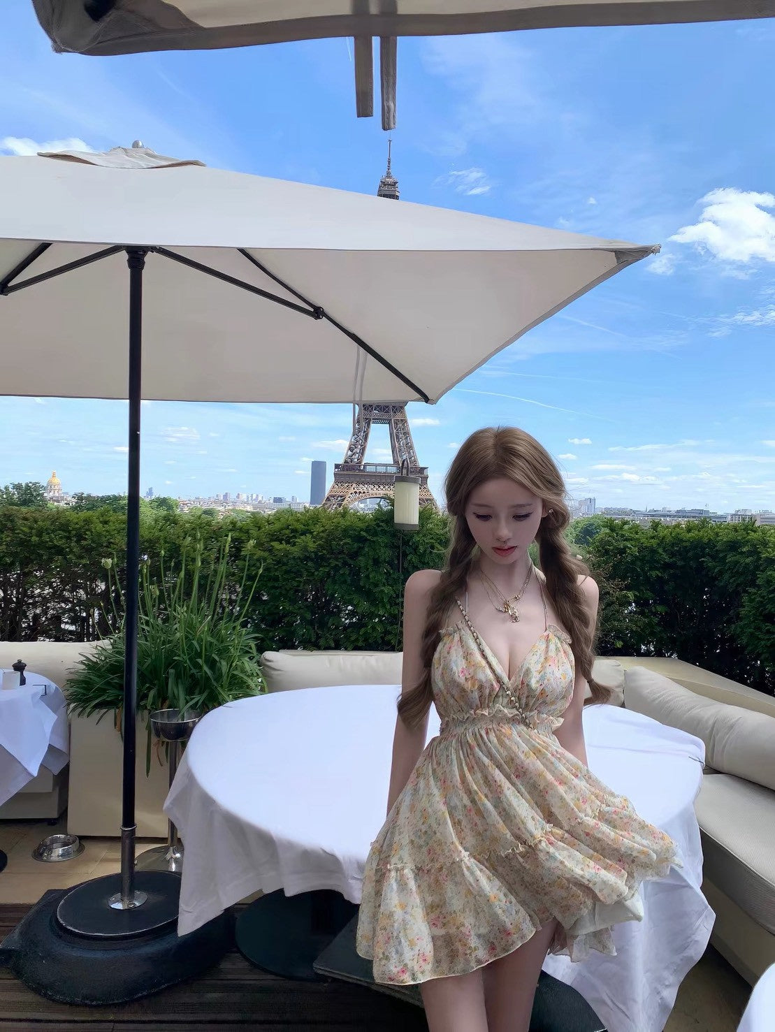 26Jul. 南法莊園渡假碎花露背洋裝 白黃花/藏藍
