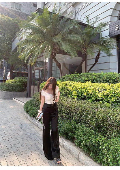 May. 盈盈月光 氣質慵懶性感肩頸線網紗一字領上衣 白