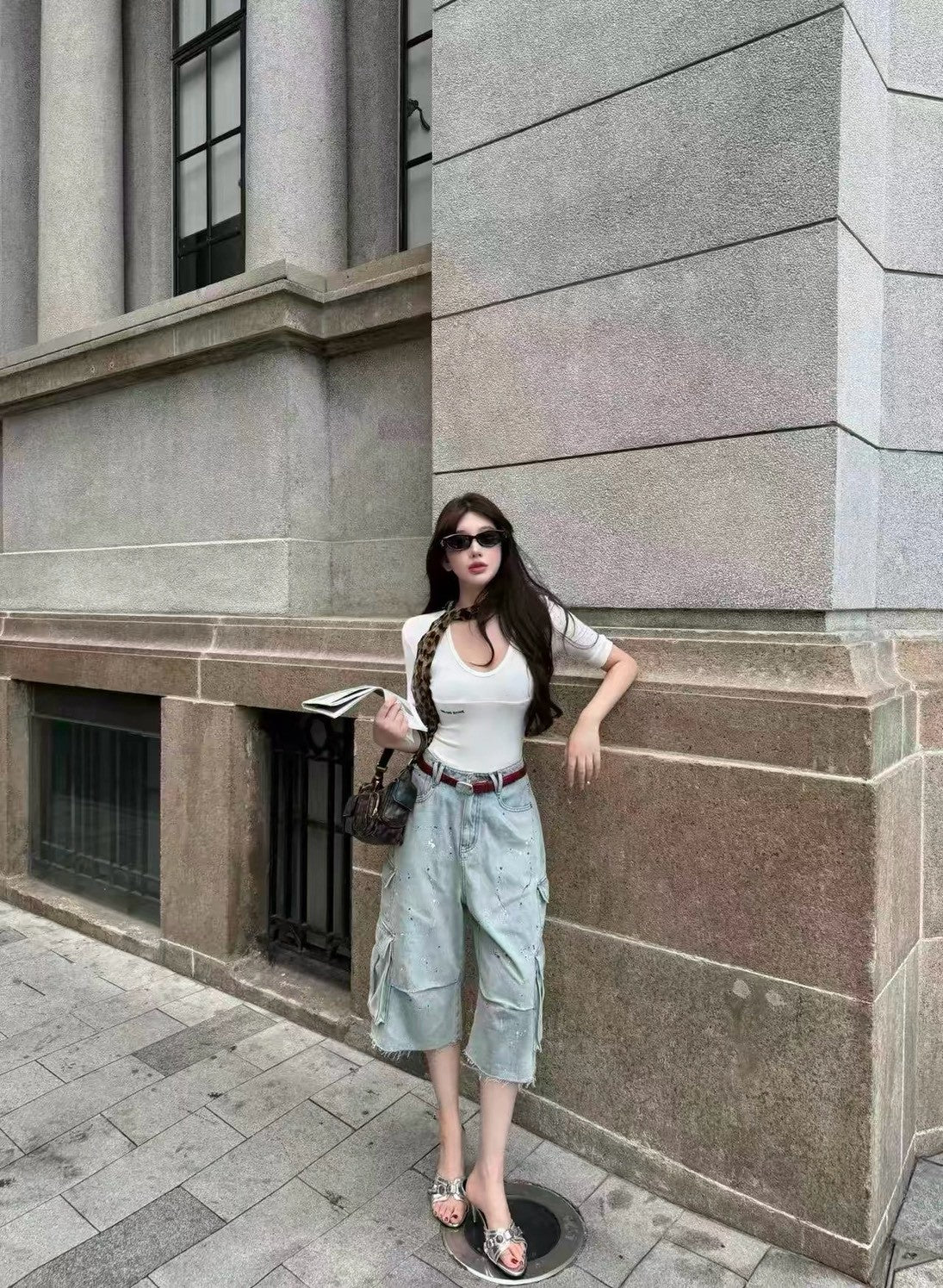 26Oct. 時髦冷都女 水洗潑墨大口袋牛仔中褲