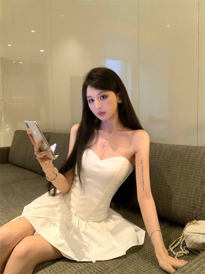 25Jul. 法式少女 修身魚骨抹胸 花苞半身裙 白