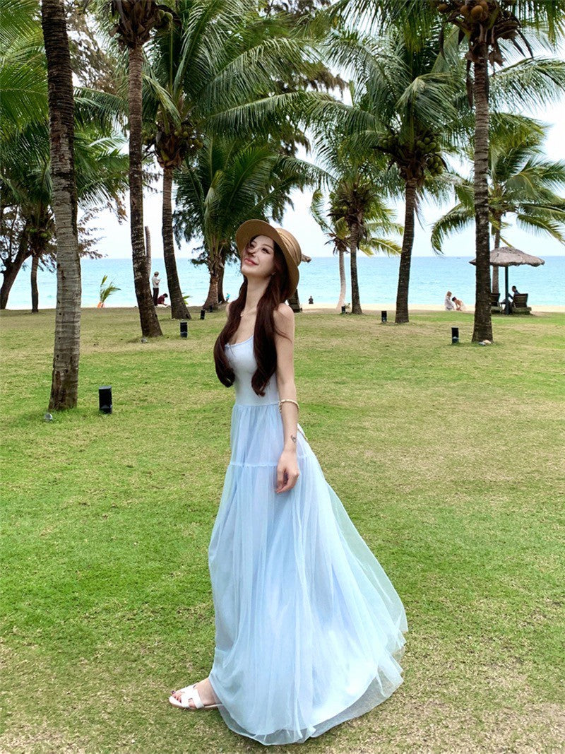 Jun. 嬌寵甜心 U領背心網紗拼接連身裙 淺藍