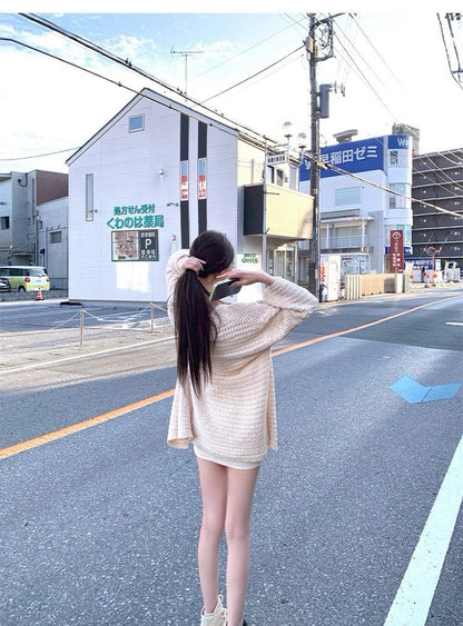 25Oct. 秋日織語慵懶肌理縷空長版針織外套