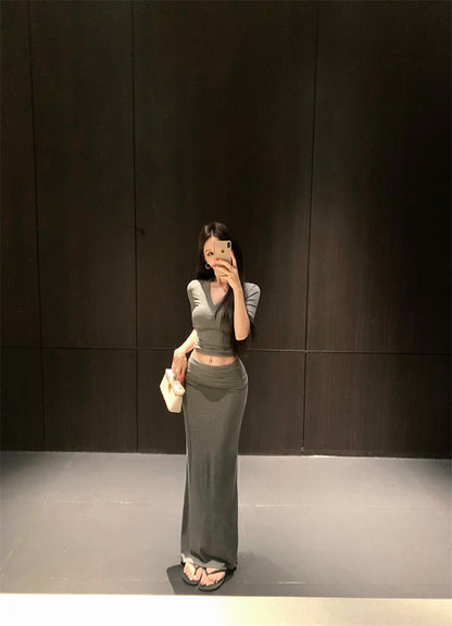 25Sep. 高級感V領五分袖魚尾半身裙套裝 灰/黑