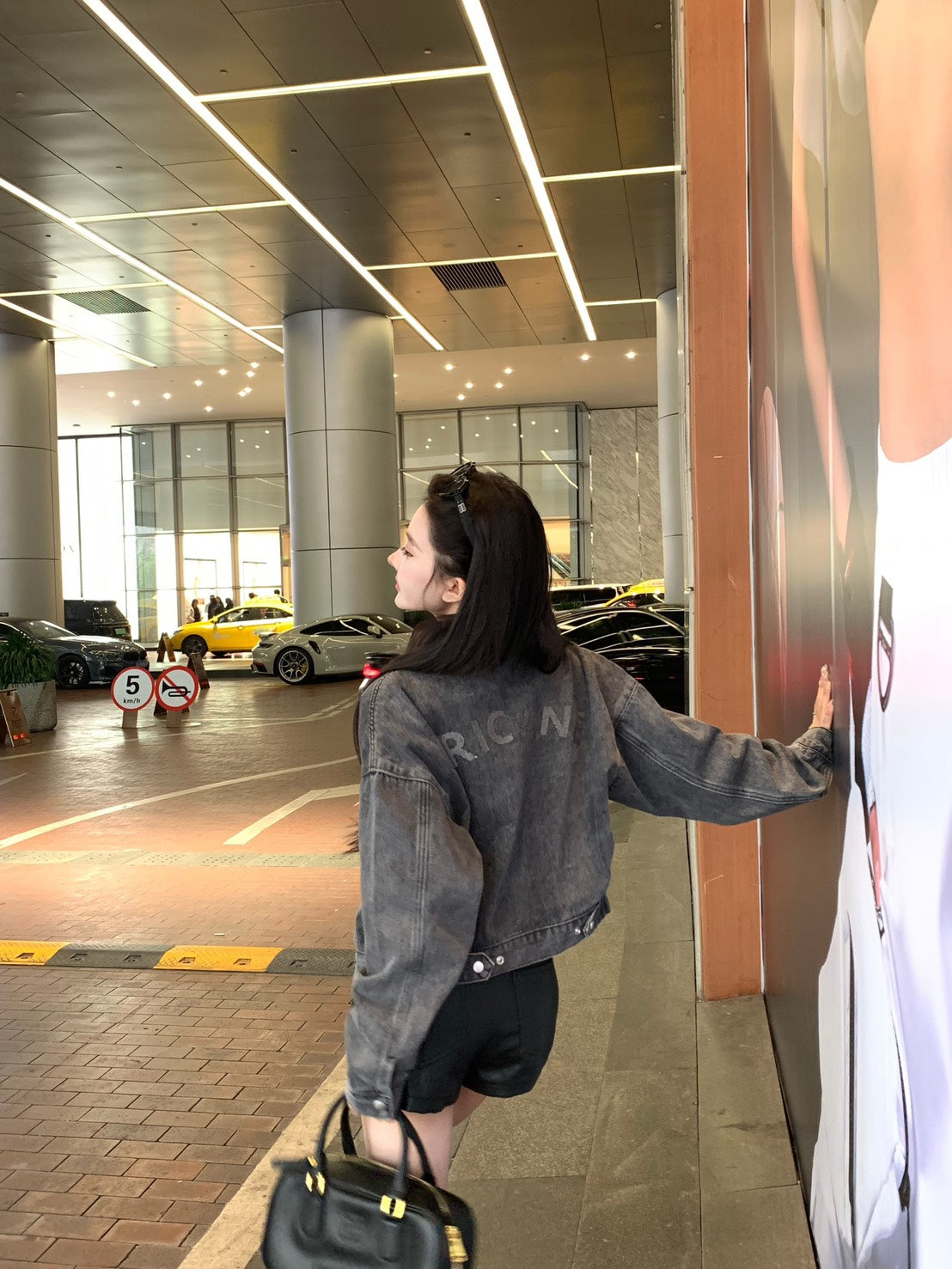 25Dec. 美式酷妹刷灰字母機車外套