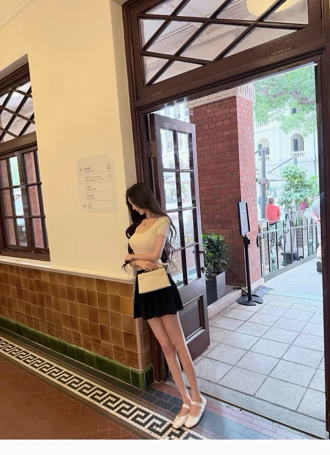 26May. 四季可穿 羊毛針織u領上衣 黑色半身裙