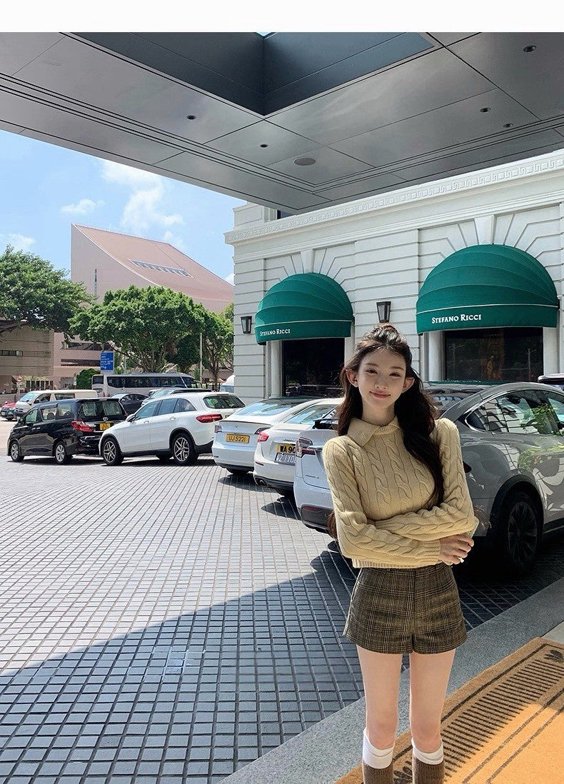 25Dec. 高智小圓33綿羊混毛翻/立領兩穿針織 淺卡其