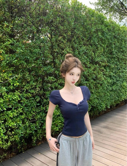 Apr. 嫩妹天菜 多色多囤!桃心領性感短袖上衣 藏藍/灰色