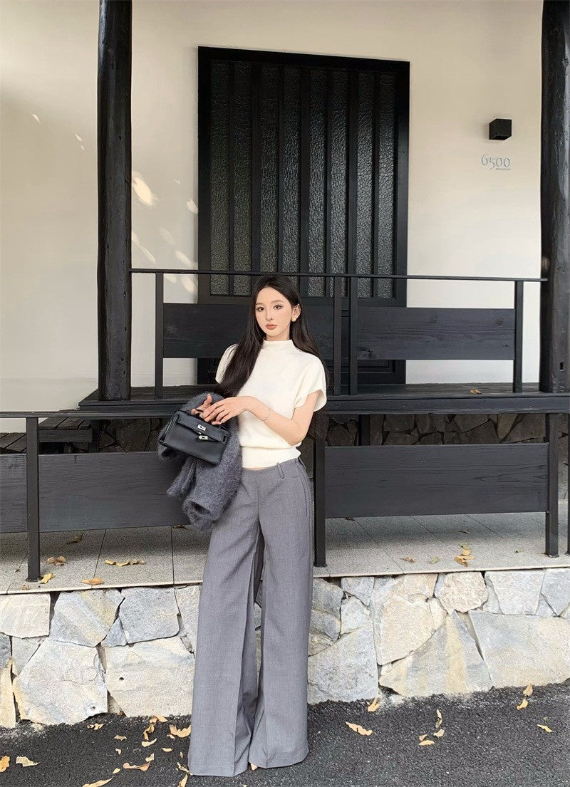 25Dec. 冬衣百穿微高領泡泡袖針織上衣 杏白/灰