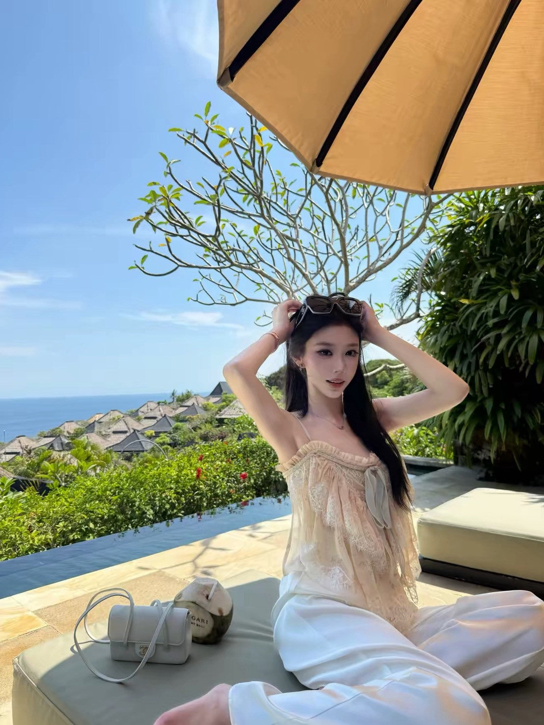 26Jun. 不費力時髦 浪漫渡假碎花背心