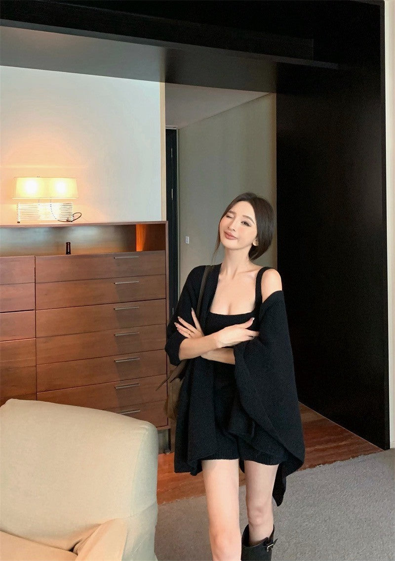 Feb. 溜灣套裝 氣質披肩背心短褲針織三件套 黑