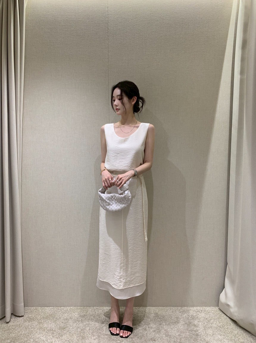 25Aug. 溫柔chic圓領背心半身裙套裝 米白/黑