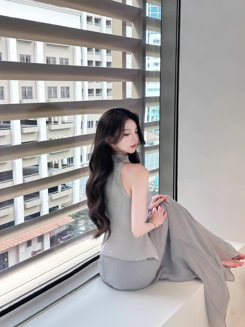 May. 千金即視感 貴氣高奢小巴扭結縷空針織背心 灰