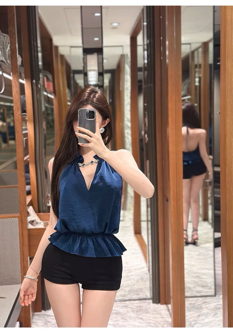 May. 琴酒小蒼蘭 珠寶緞面挖背收擺上衣