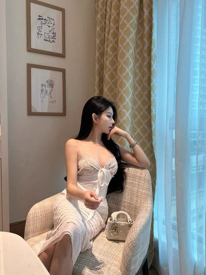 25Sep. Valentin*蕾絲蝴蝶綁帶top 白