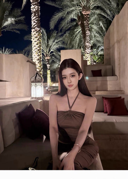26May. 遒美掐腰設計度假氛圍套裝 咖