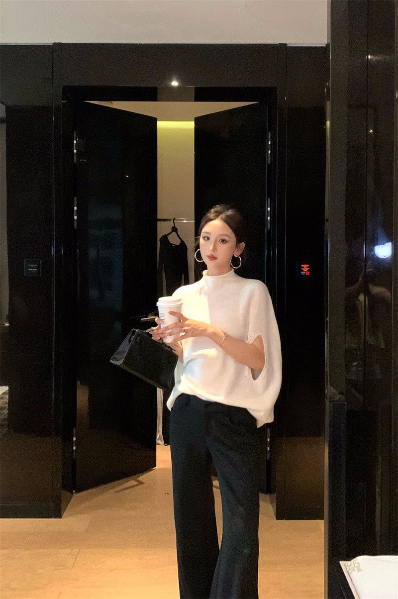 25Nov. 輕盈羊絨法式斗篷針織慵懶上衣 白