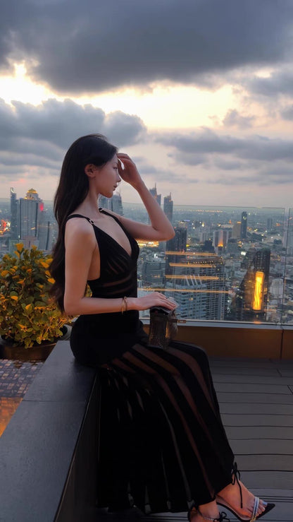 May. 歐美秀場高訂 極致美神線條透視連身裙 黑