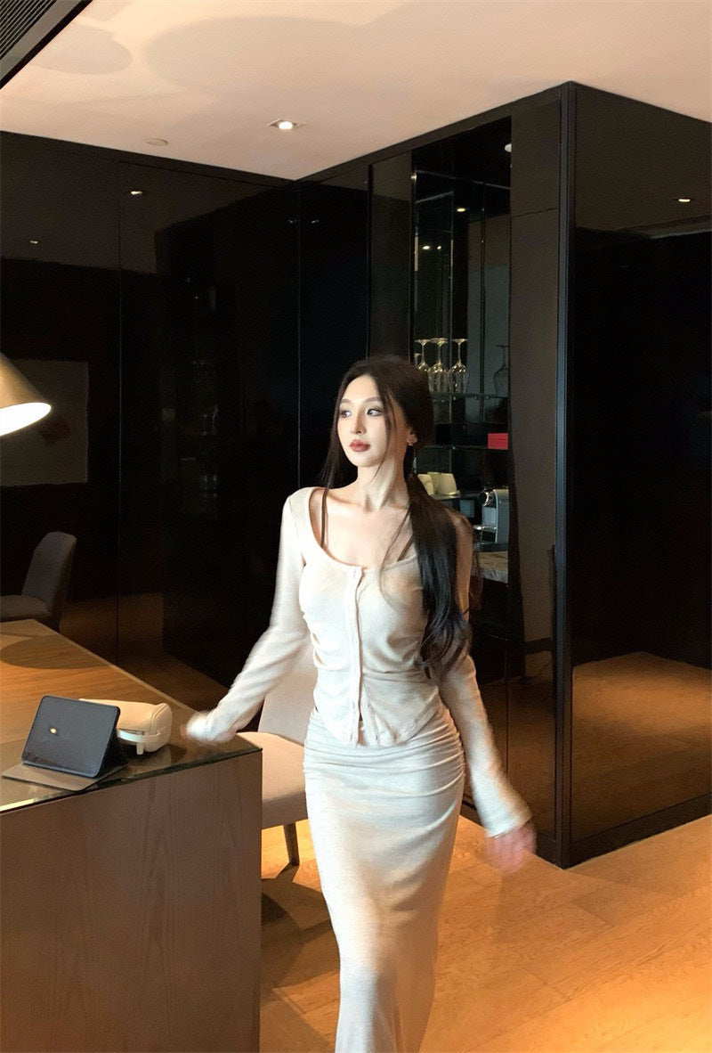 25Nov. 溫柔許妍氛圍休閒半身長裙套裝