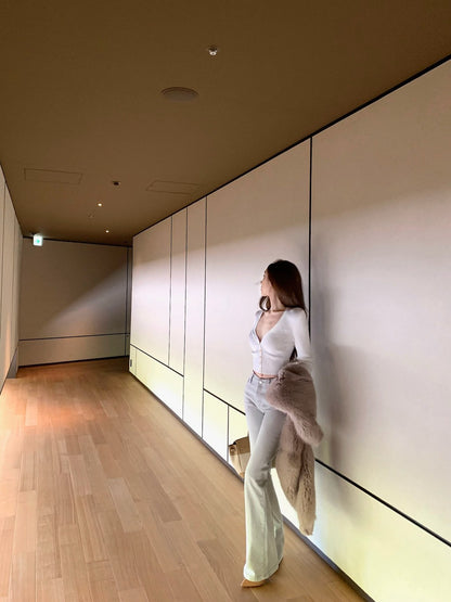 26Jan. 灰藍特殊定染修身高腰喇叭褲