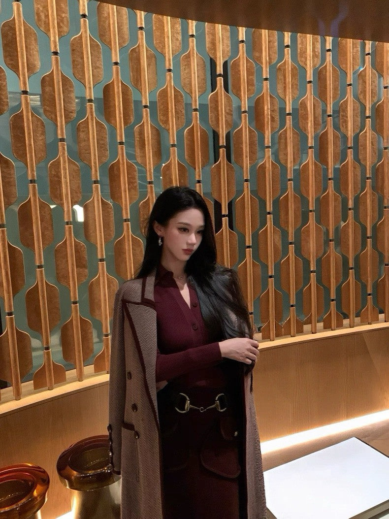 26Jan. 法式老錢 細膩polo排扣針織長袖上衣 紅