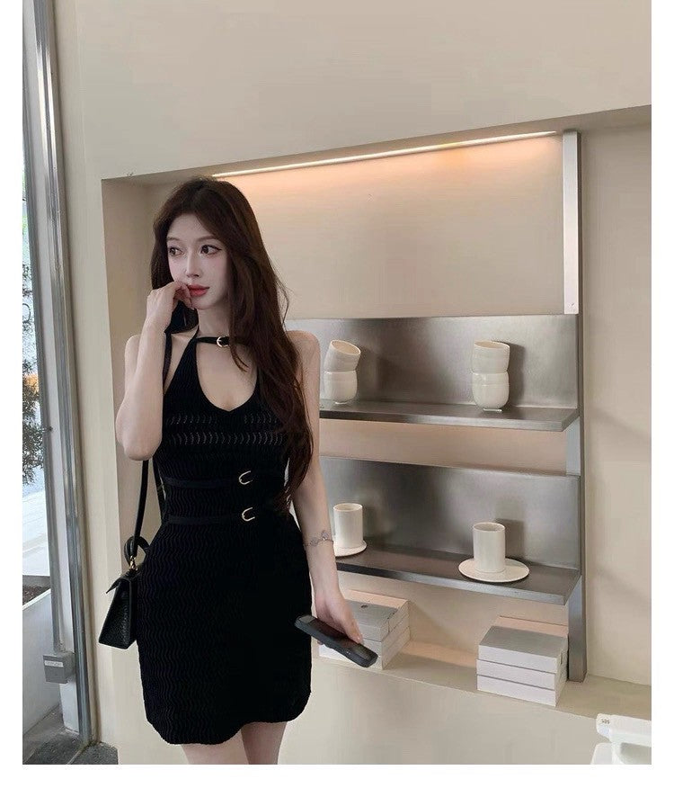 25Aug. 性感開掛 辣妹針織掛脖連身包臀裙 黑