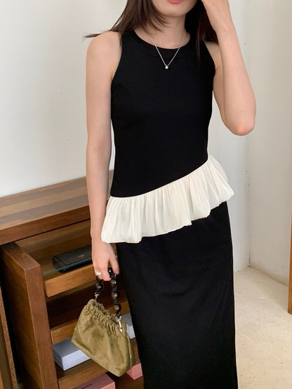 Aug. 氣質首選 簡約不規則法式黑白拼接高腰半身裙套裝