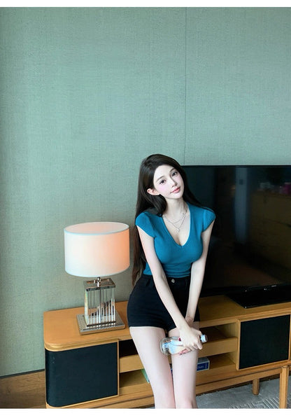 25Sep. 美白濾鏡顯瘦修身針織上衣 火龍果紅/尼斯藍