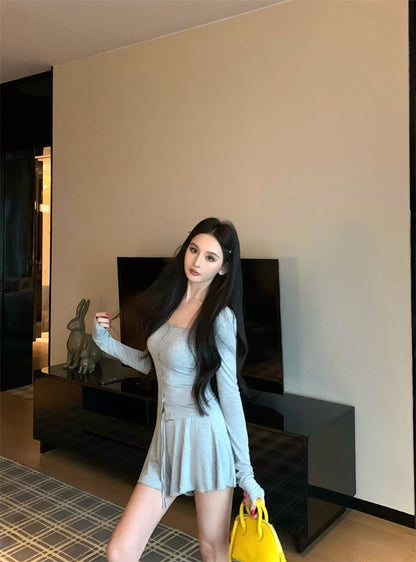 25Nov. 甜氧韓女俏皮方領排扣上衣蓬蓬短裙套裝 白/灰
