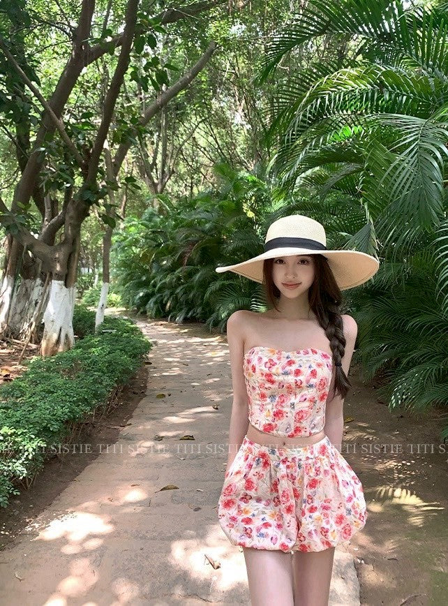 25Aug. 黛西花園 彩繪花魚骨抹胸花苞裙套裝