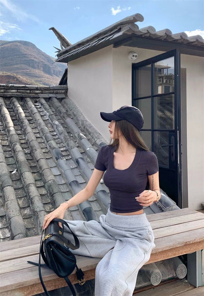 Jun. 夏日C位 簡約基礎U領短款上衣 白/灰